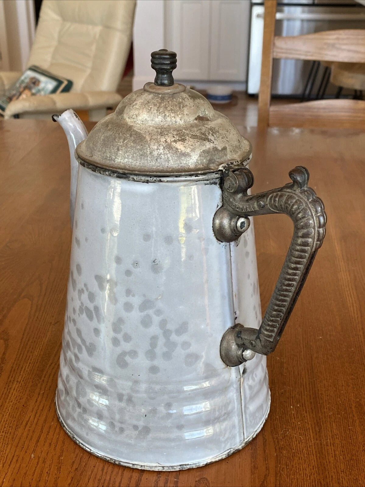 ANTIQUE GREY GRANITEWARE ENAMEL COFFEE TEAPOT IRON HANDLE WOOD KNOB PAT OCT 1889