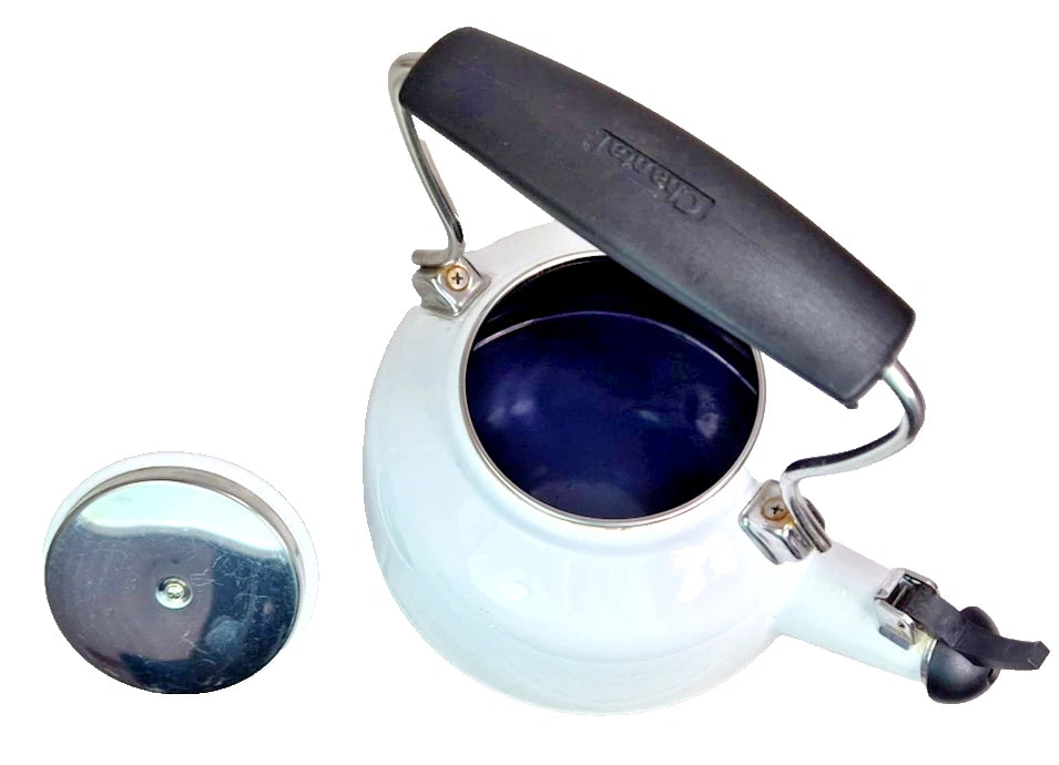 Chantal Whistling Tea Kettle Tea Pot 2.5-Qt Enamel On Steel Classic White