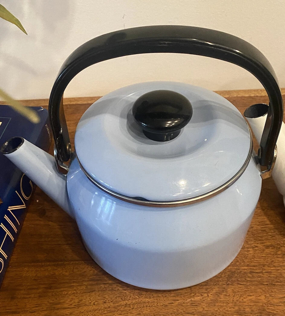 2-Vintage 2 QT Siam FujiWare Tea Kettle Thailand White Blue Enamel