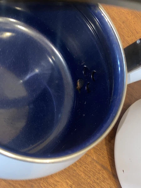 2-Vintage 2 QT Siam FujiWare Tea Kettle Thailand White Blue Enamel