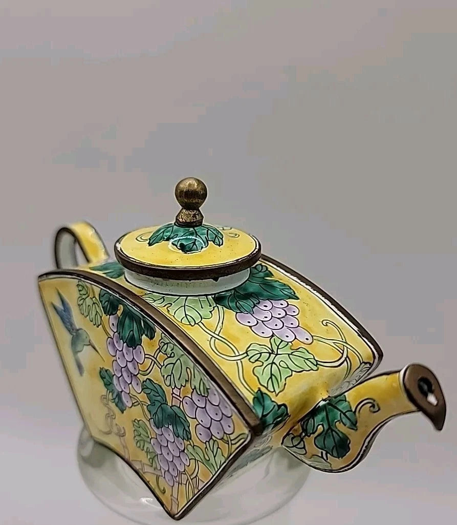 Kelvin Chen Miniature Teapot Porcelain Piece With Hummingbird and Grapes