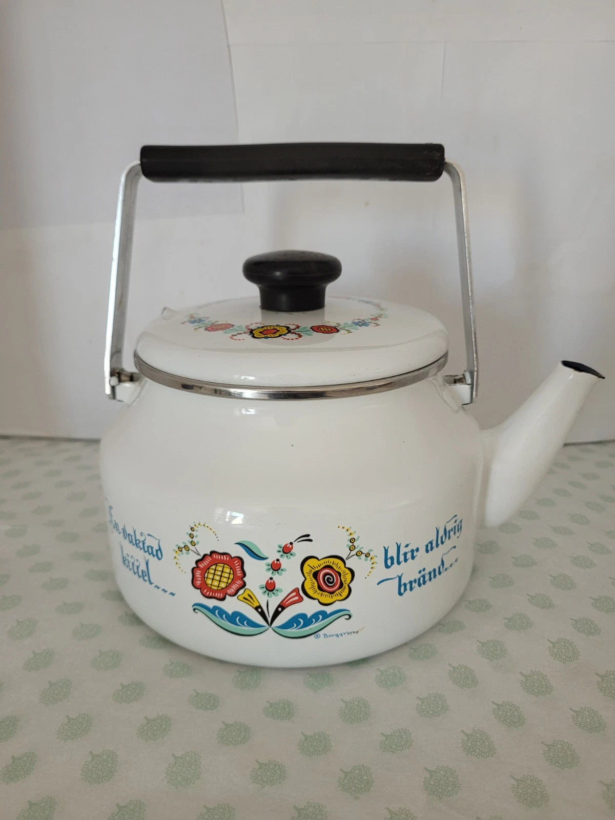VINTAGE BERGGREN SWEDISH ENAMELWARE TEAPOT TEA KETTLE ROSEMALING FOLK ART