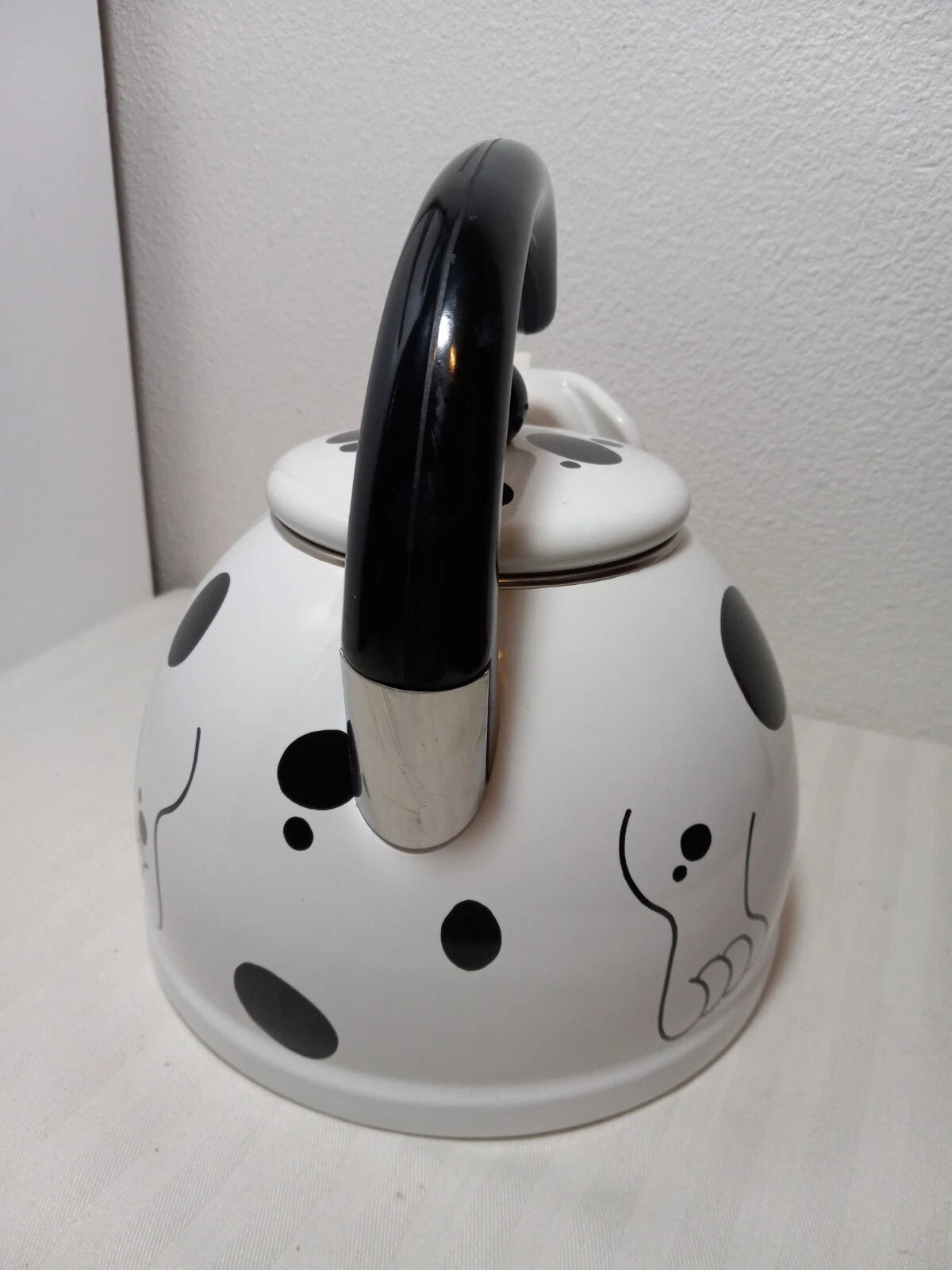 KAMENSTEIN CORP DOG WHISTLING TEA KETTLE POT