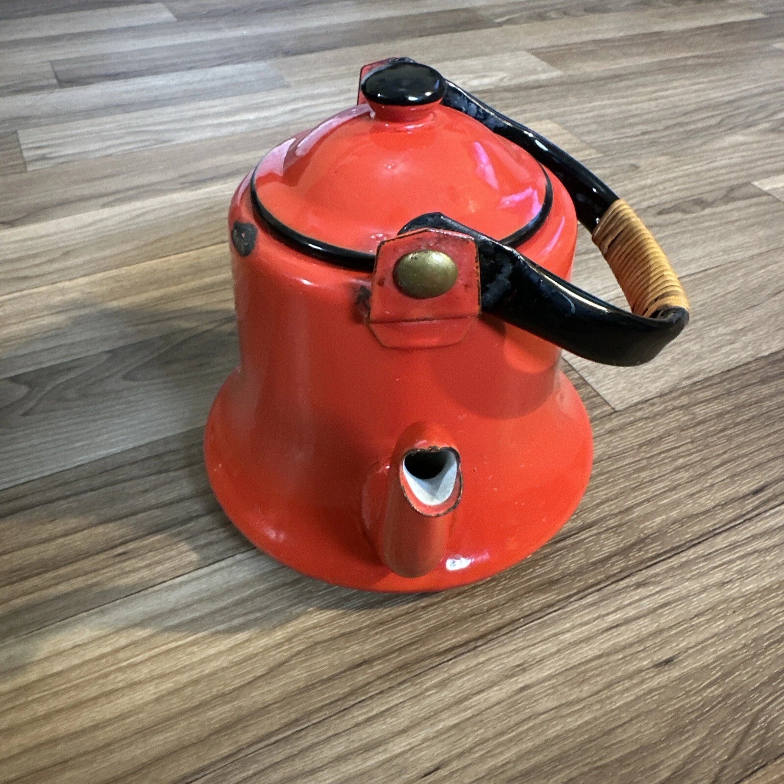 Vintage Midcentury Modern Enamelware Teapot OTTO Japan Bamboo Handle Preowned