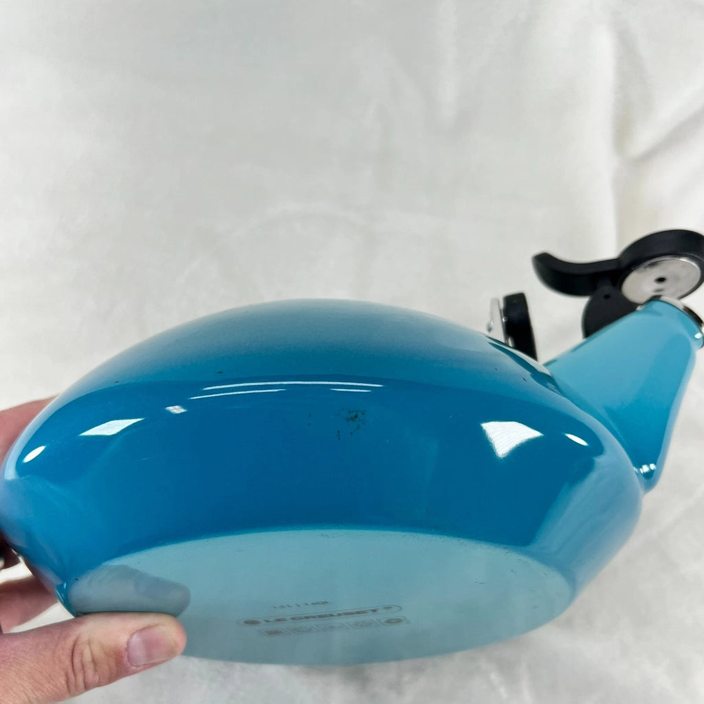 LE CREUSET Enamel On Steel Whistling Tea Kettle 1.5L Caribbean Blue Teal Handle