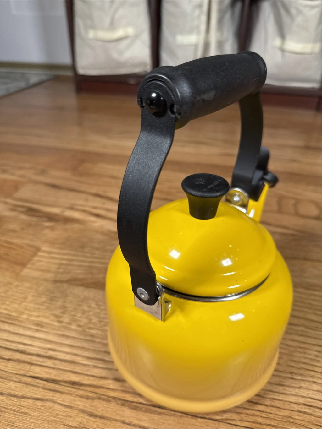 Le Creuset Classic Demi Tea Kettle Enamel on Steel 1.25 Quart Yellow