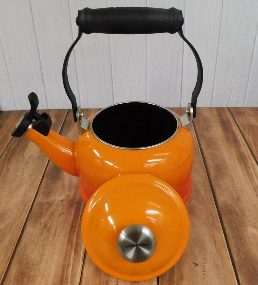 Le Creuset Enamel on Steel 1.25 Quart Demi Tea Kettle, Flame - NEW