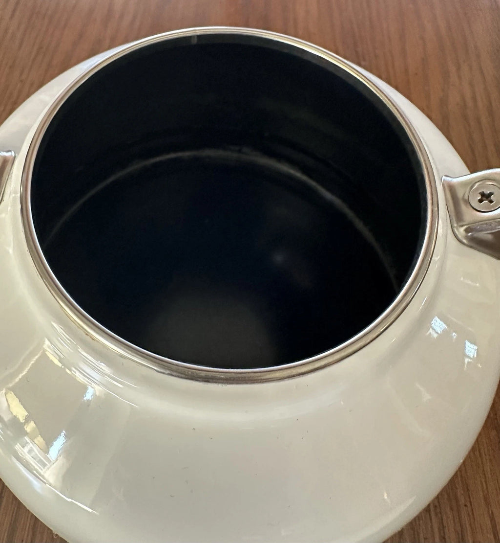 CHANTAL 1.8 QT Enamel on Steel Whistling Tea Kettle Teapot White EUC