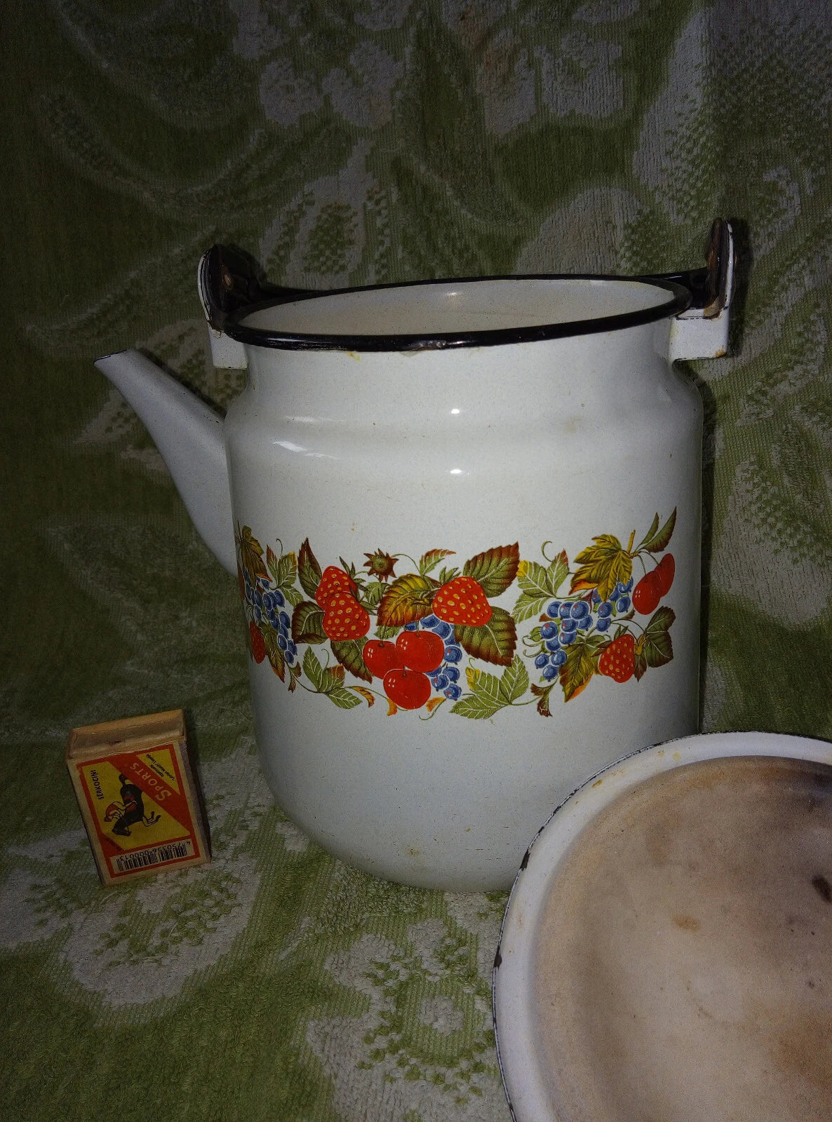 Vintage 70’s Red berries White Enamel Teapot Metal Kettle