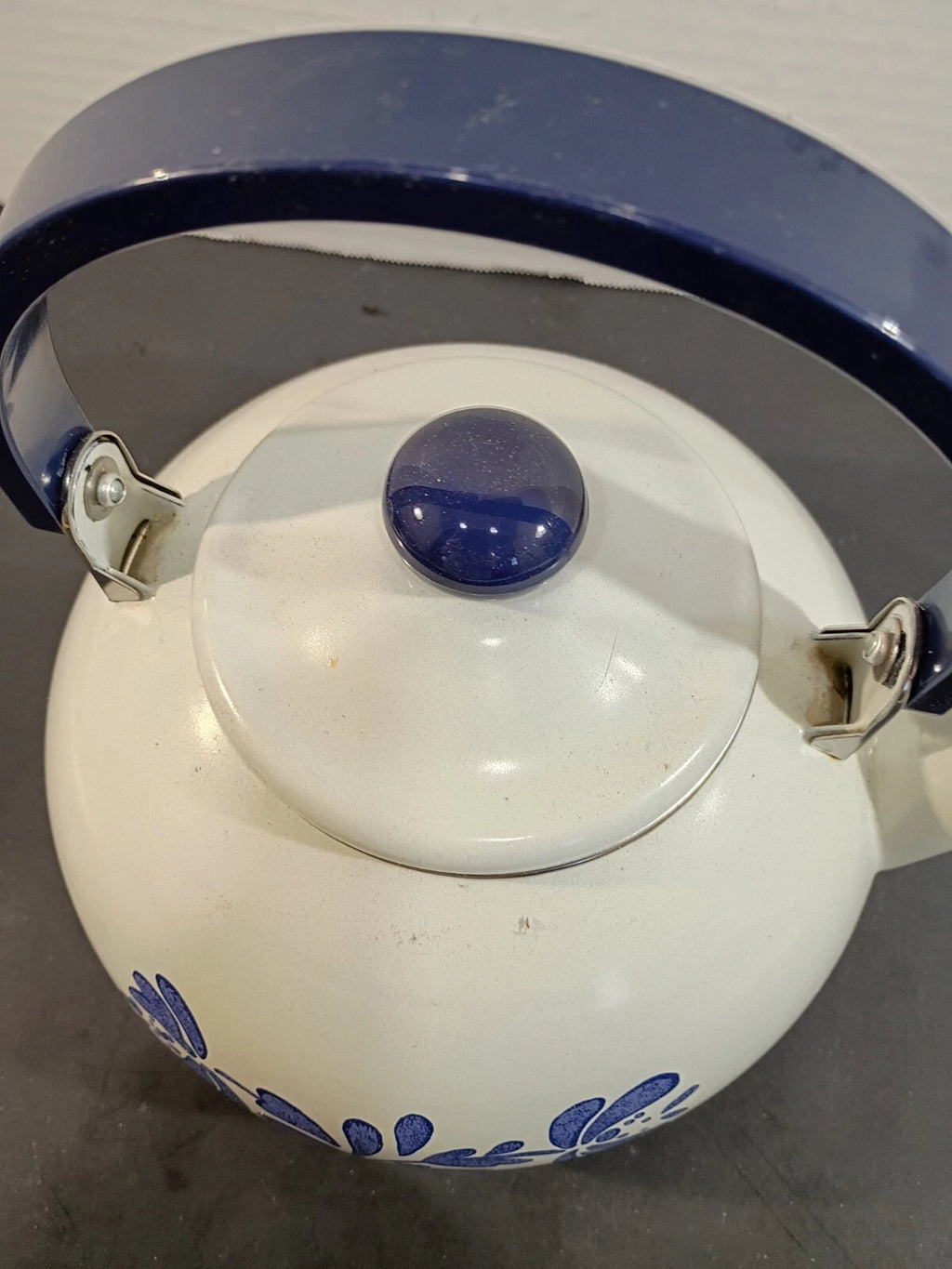 VTG Pfaltzgraff Yorktown enamel on metal Teapot VGC