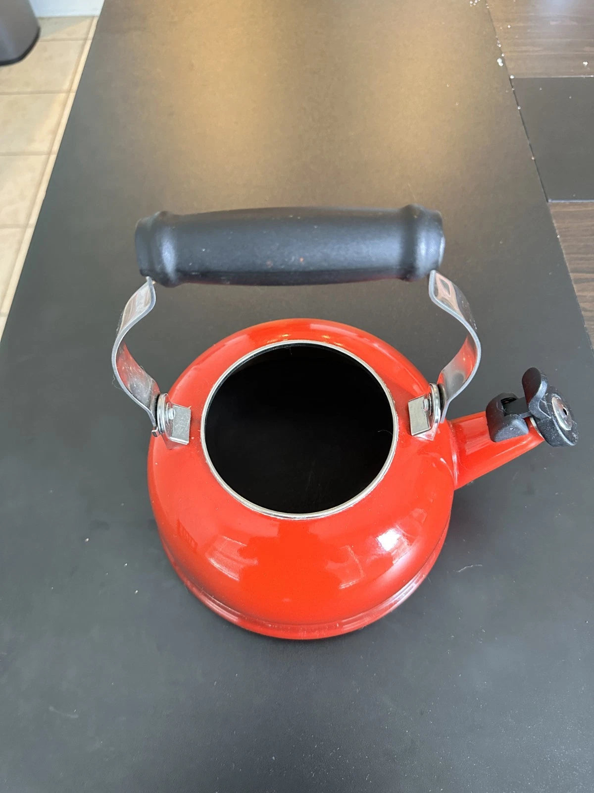 Le Creuset Whistling Tea Kettle 1.7 Quart Enamel Steel Ombre Cherry Red