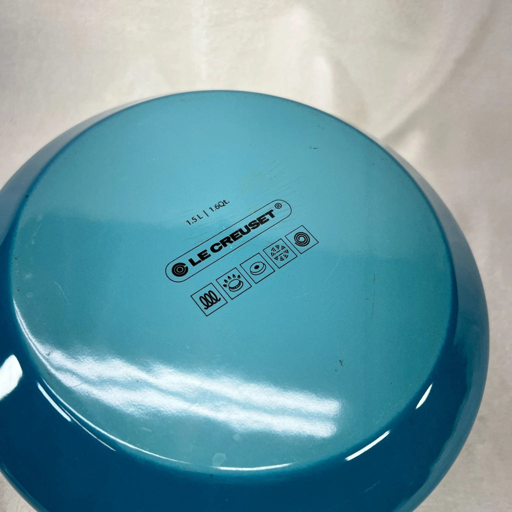 LE CREUSET Enamel On Steel Whistling Tea Kettle 1.5L Caribbean Blue Teal Handle