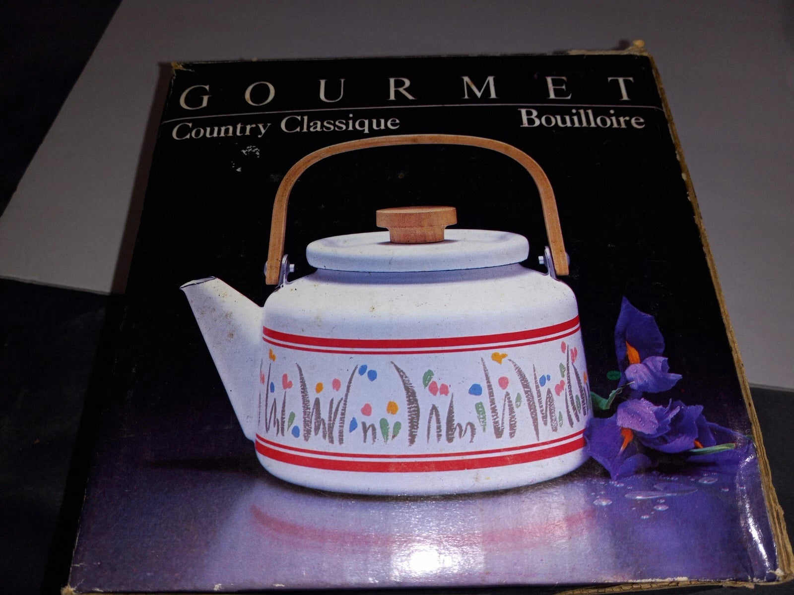 Vintage Gailstyn-Sutton 1986 Windswept Tea Kettle 2.5Q Porcelain Enamel On Steel