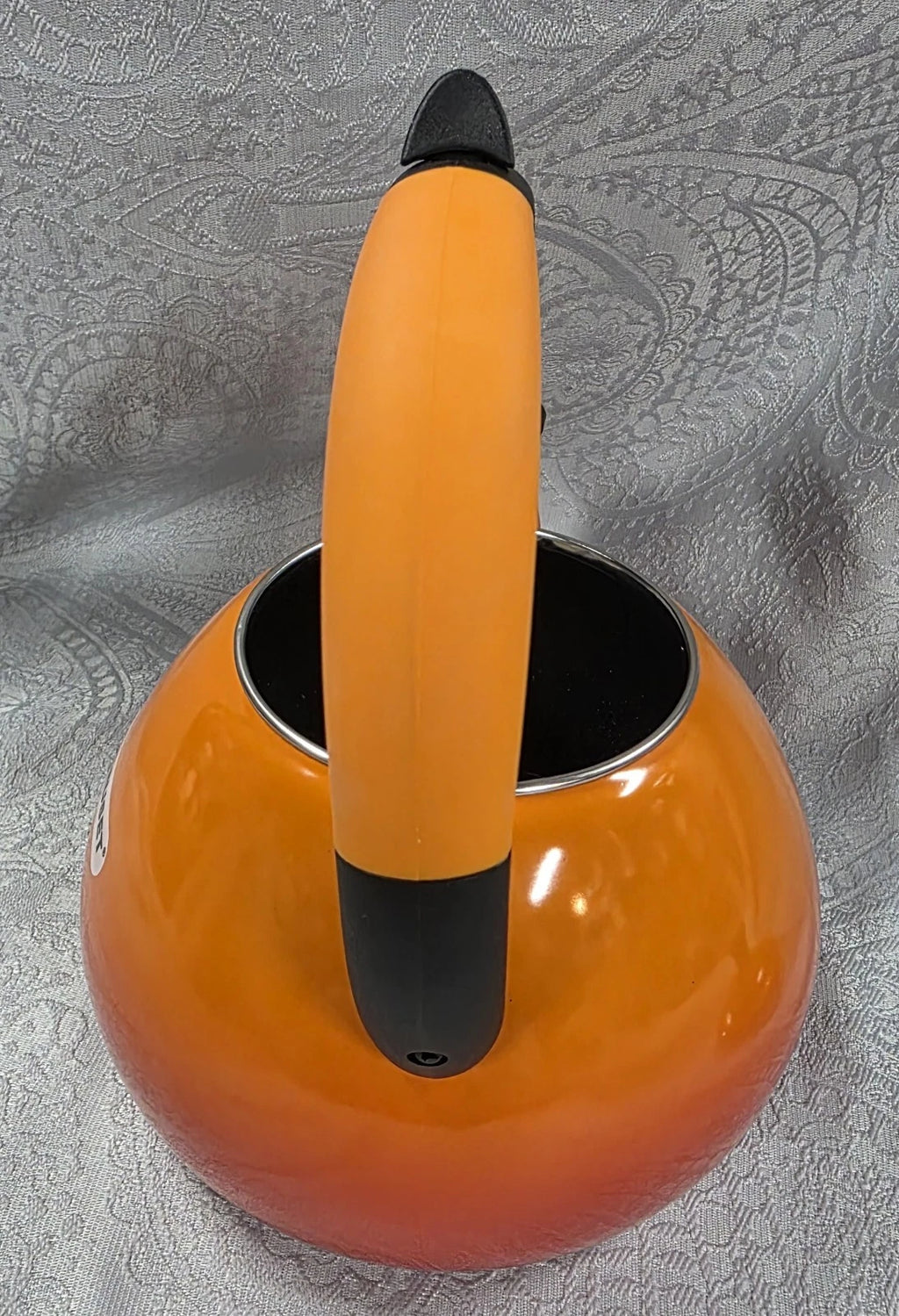 LE CREUSET  Orange Kettle 1.6 qt Tea Pot Enamel Oolong Kettle color volcanic New