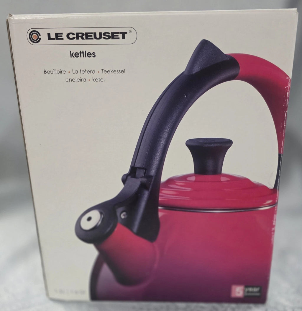LE CREUSET  Orange Kettle 1.6 qt Tea Pot Enamel Oolong Kettle color volcanic New