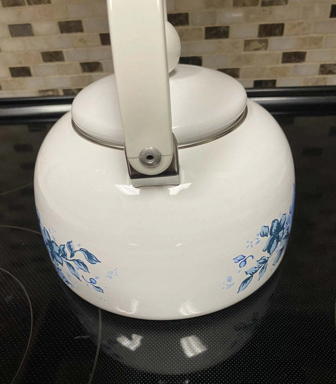 Vintage Enamel Lincoware Tea Pot Kettle White with Plastic Handle-Blue Flowers