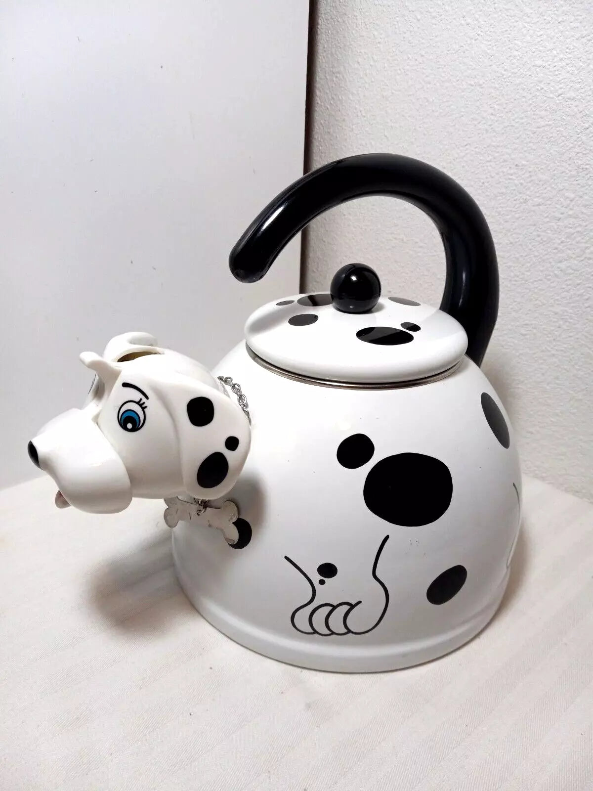 KAMENSTEIN CORP DOG WHISTLING TEA KETTLE POT