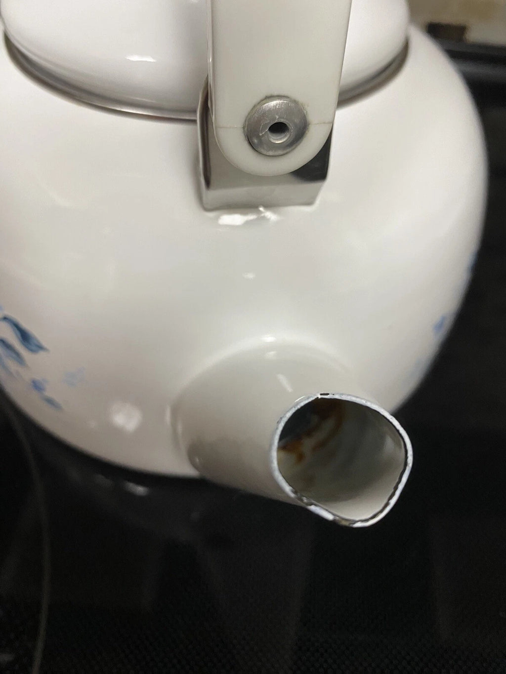 Vintage Enamel Lincoware Tea Pot Kettle White with Plastic Handle-Blue Flowers