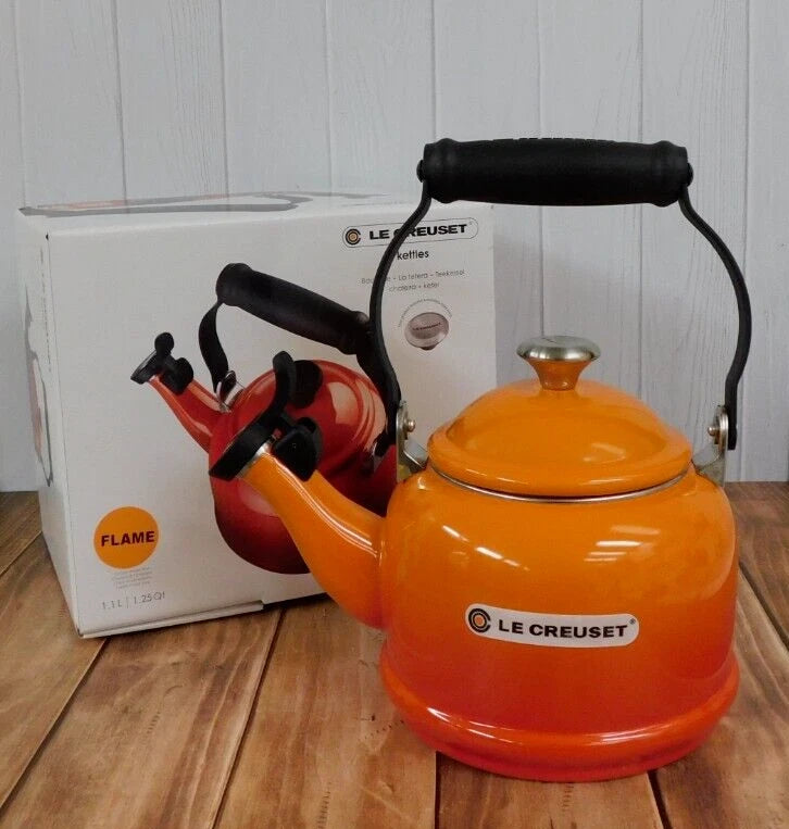 Le Creuset Enamel on Steel 1.25 Quart Demi Tea Kettle, Flame - NEW