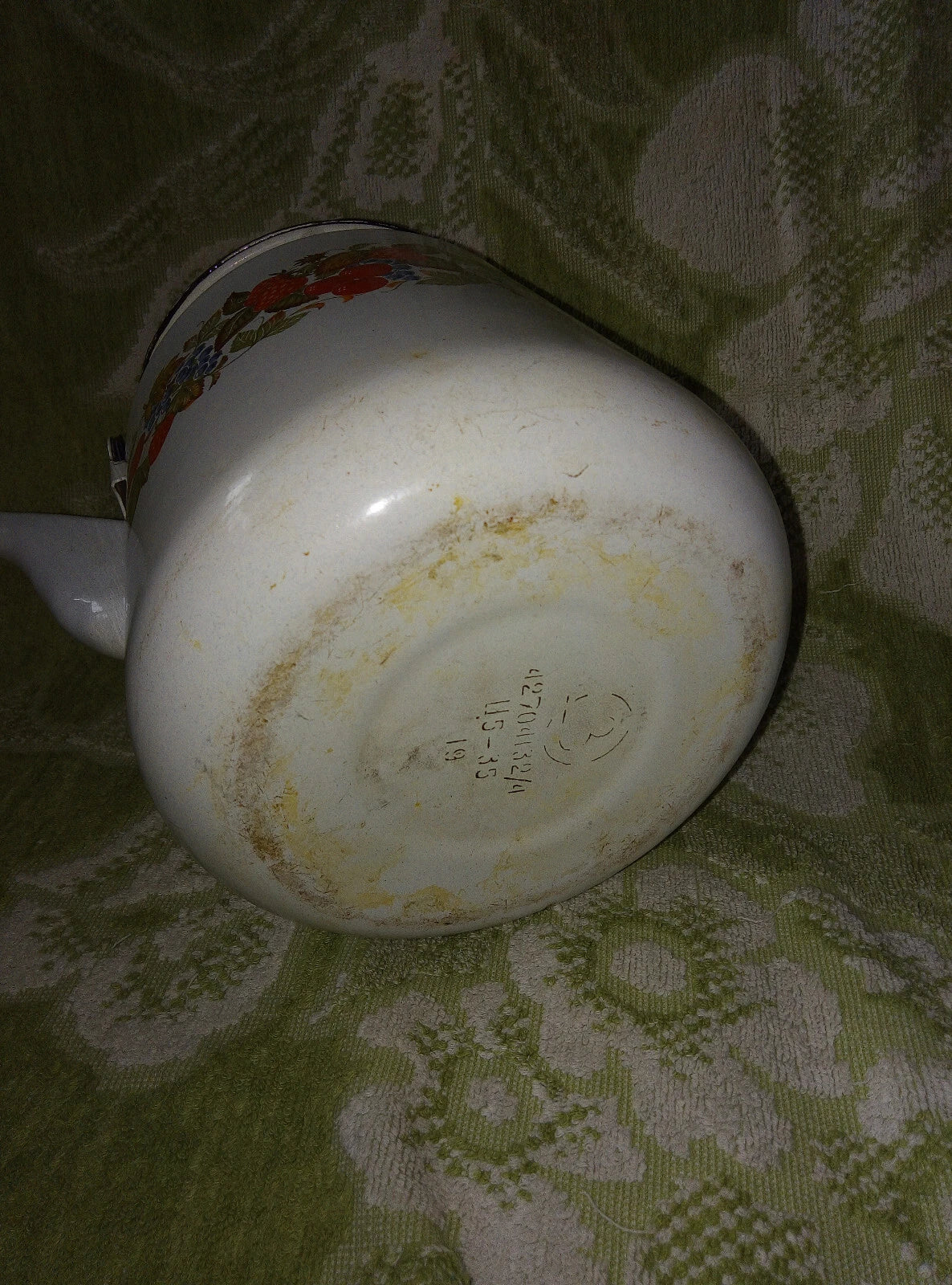 Vintage 70’s Red berries White Enamel Teapot Metal Kettle