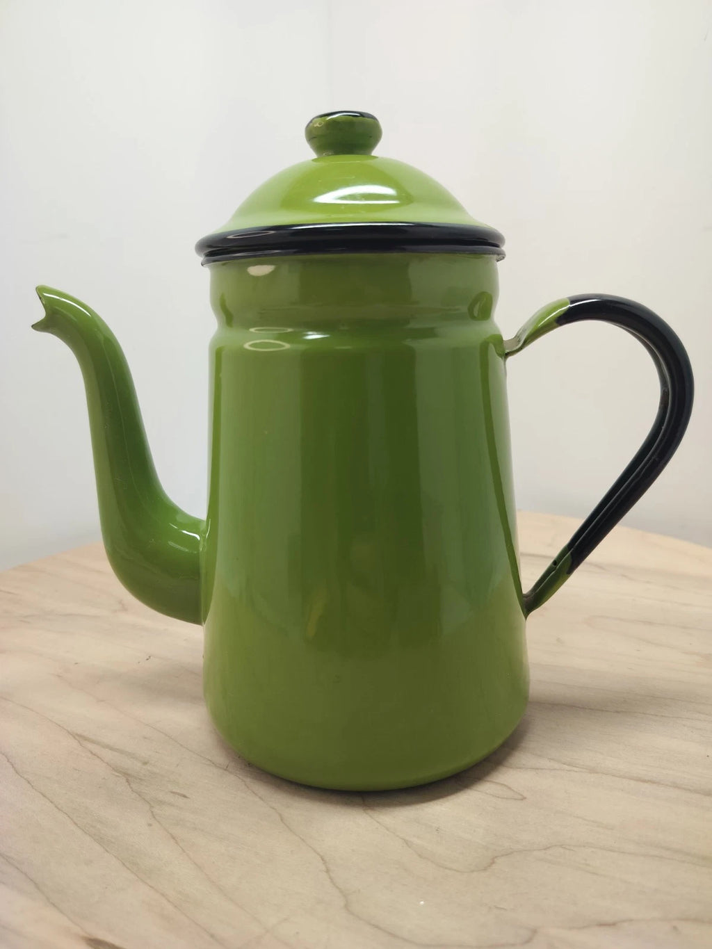 VTG 1950 AVOCADO GREEN & BLACK ENAMEL TEA KETTLE / COFFEE POT BY OTTO MADE JAPAN