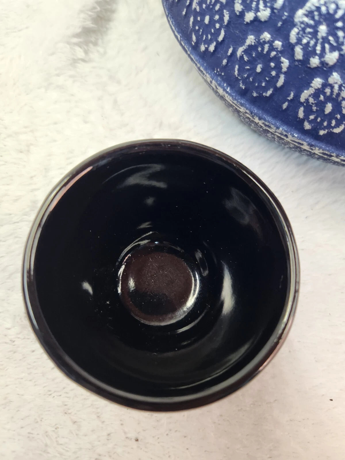 PRIMULA 34oz Blue Floral TEAPOT And Cups Cast Iron , Mesh tea Infuser Enamel New