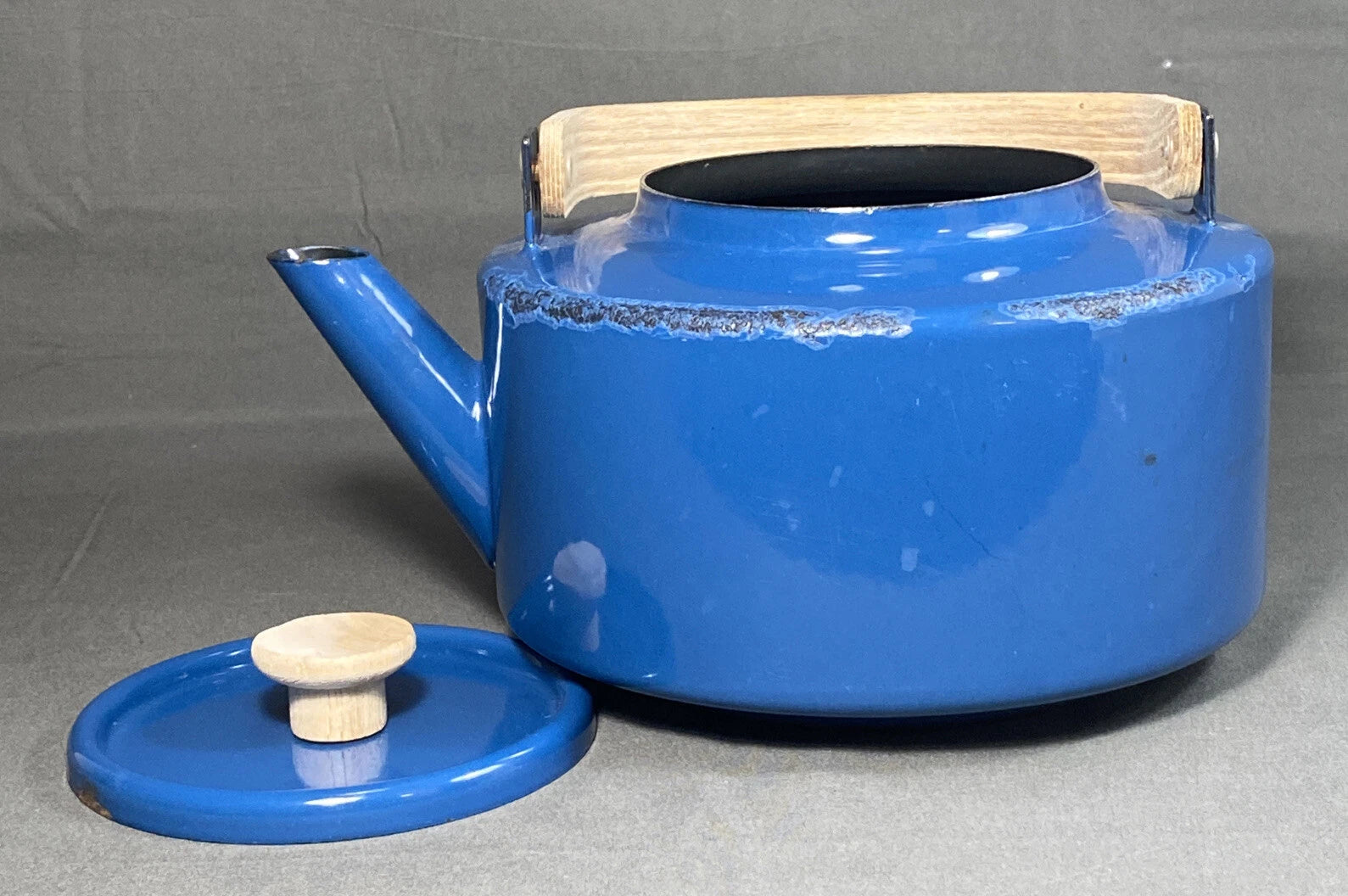 Michael Lax Copco Tea Kettle Pot Blue Wood Enamel Vintage 60s Original #117