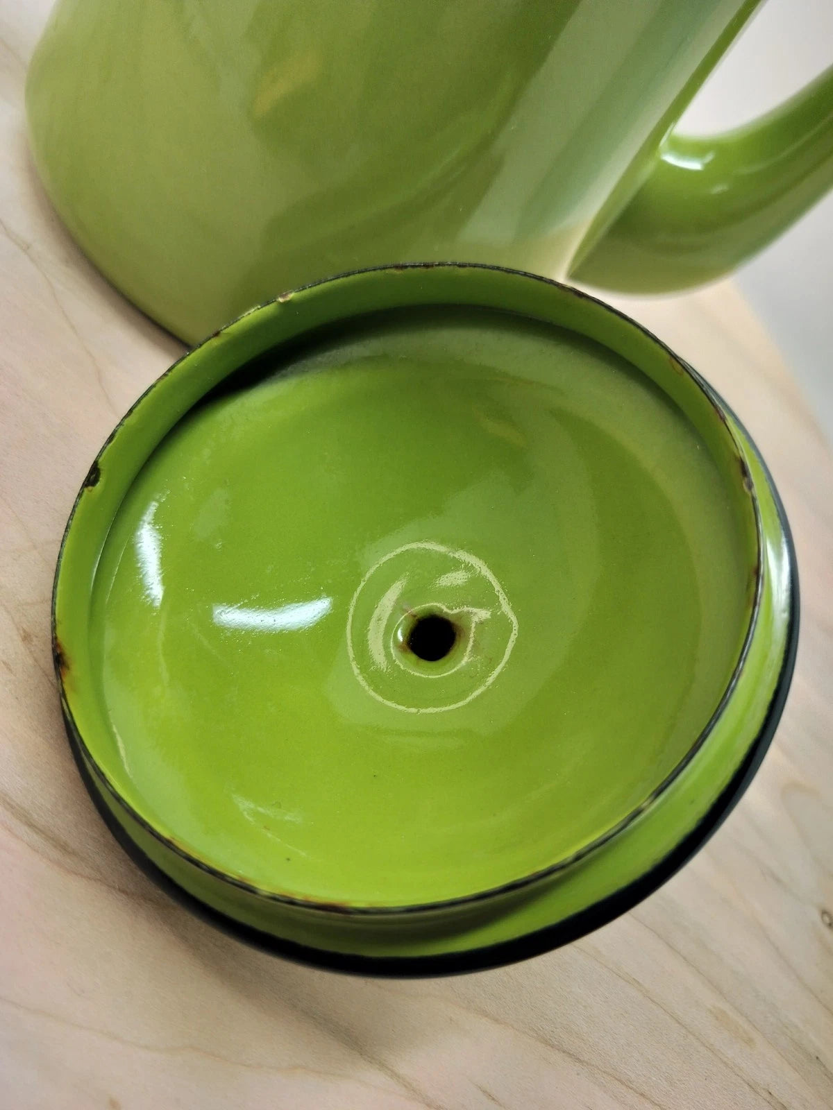 VTG 1950 AVOCADO GREEN & BLACK ENAMEL TEA KETTLE / COFFEE POT BY OTTO MADE JAPAN