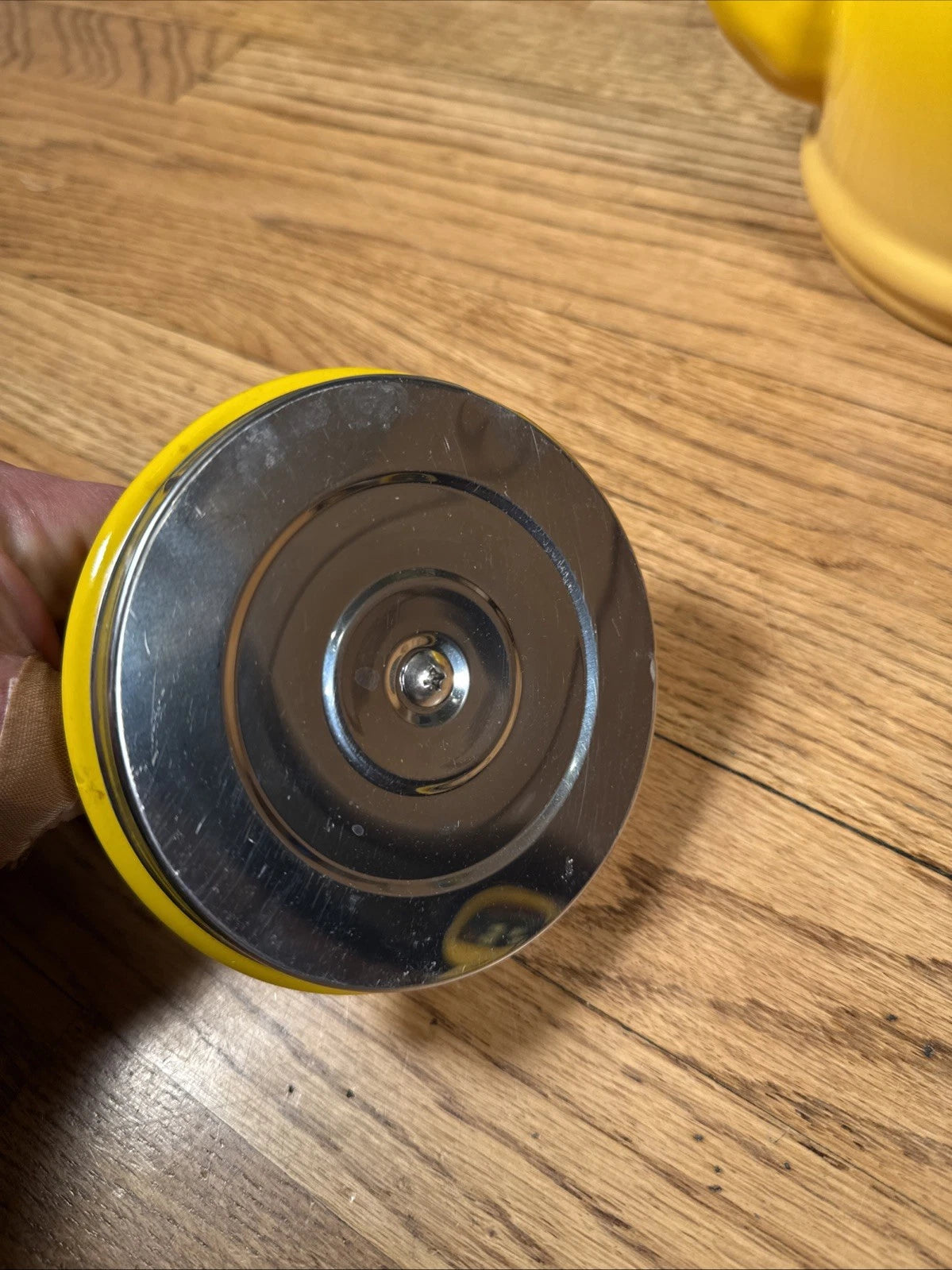 Le Creuset Classic Demi Tea Kettle Enamel on Steel 1.25 Quart Yellow