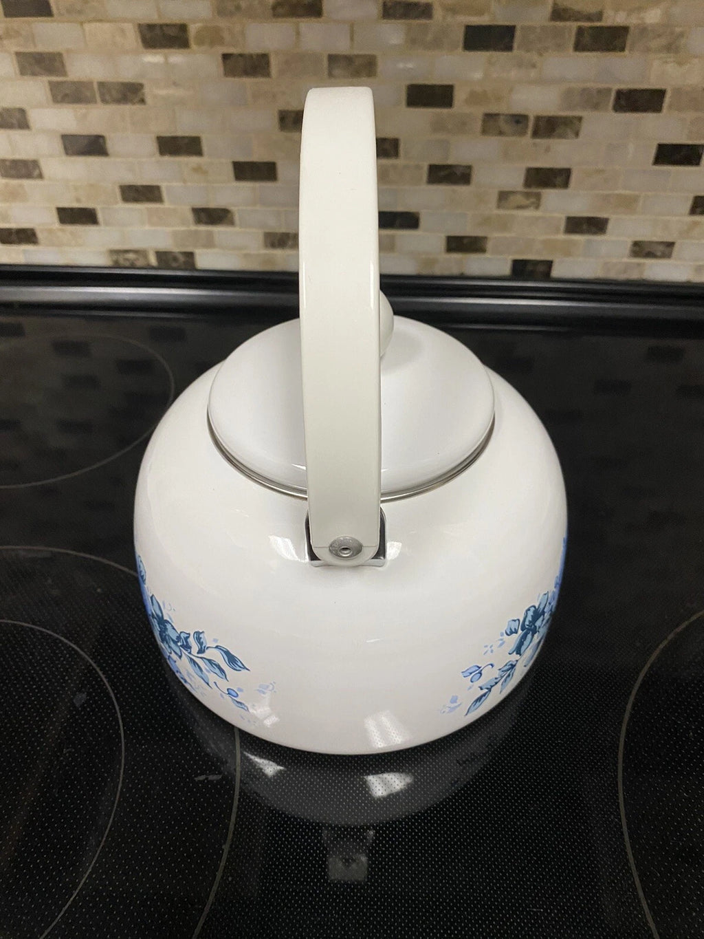 Vintage Enamel Lincoware Tea Pot Kettle White with Plastic Handle-Blue Flowers