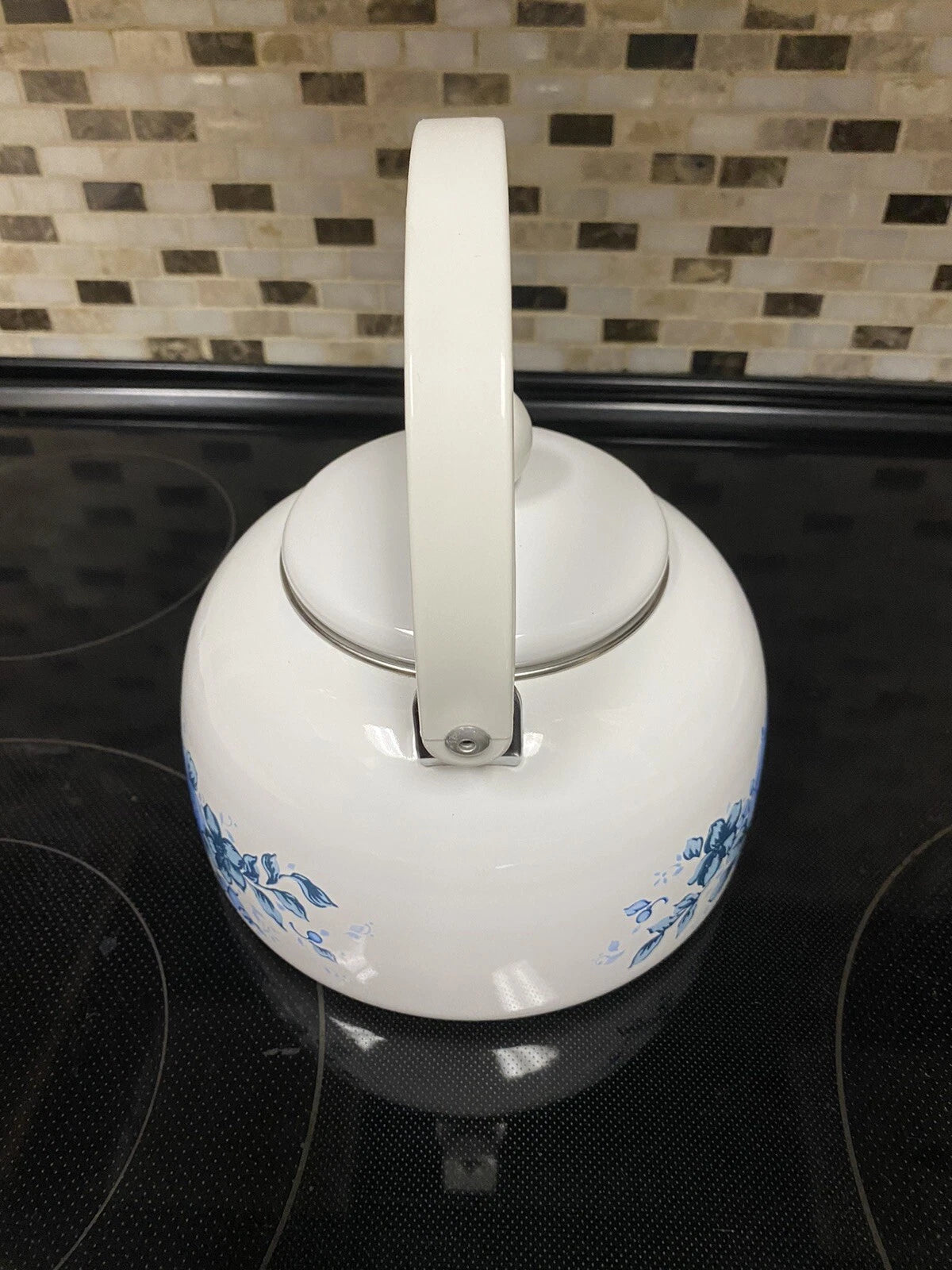 Vintage Enamel Lincoware Tea Pot Kettle White with Plastic Handle-Blue Flowers