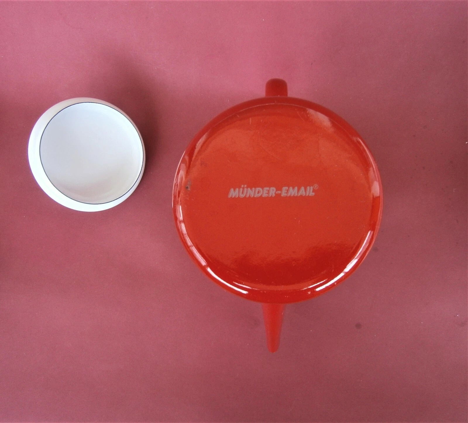 Vintage Munder Email Enamel Tea Pot Red Water Jug with Lid Polka Dots Germany