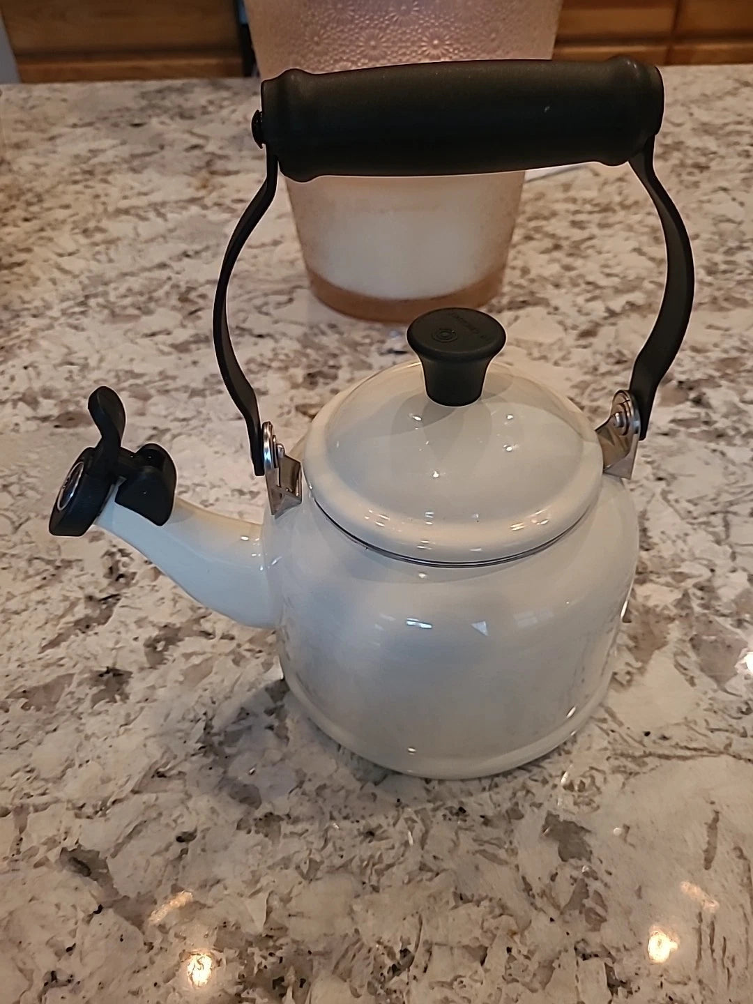 Le Creuset 2.2 Quart 2 Liter Whistling Tea Kettle White Enameled Steel
