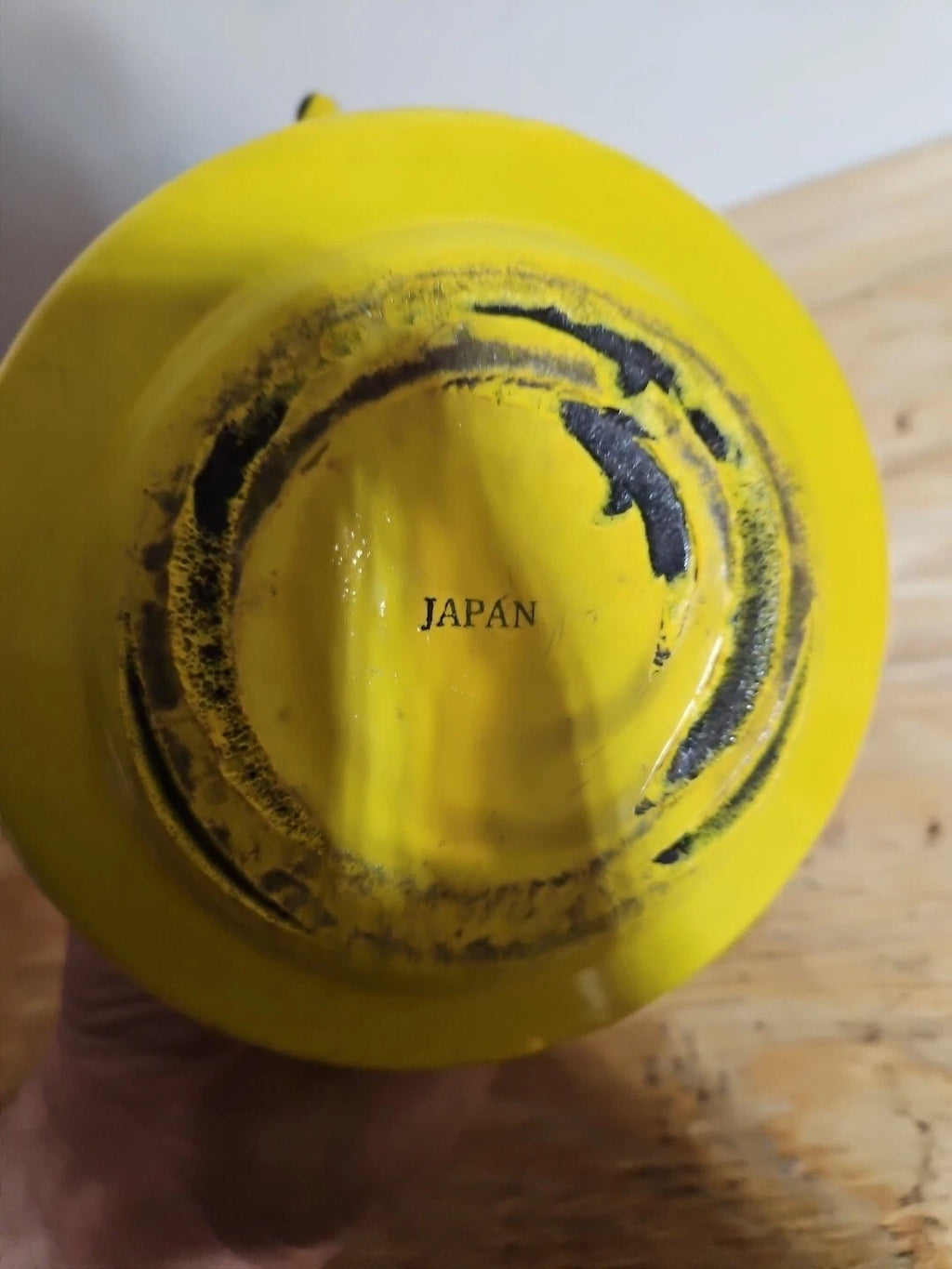 Vintage yellow and black enamel teapot kettle with handle and lid Japan