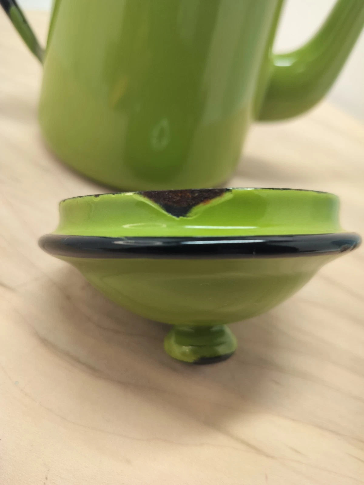 VTG 1950 AVOCADO GREEN & BLACK ENAMEL TEA KETTLE / COFFEE POT BY OTTO MADE JAPAN