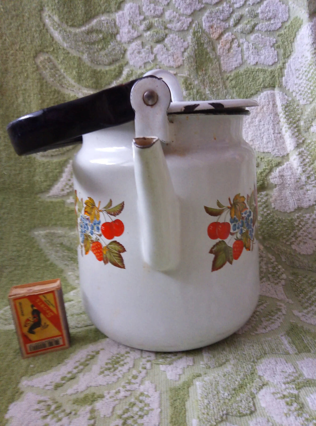 Vintage 70’s Red berries White Enamel Teapot Metal Kettle