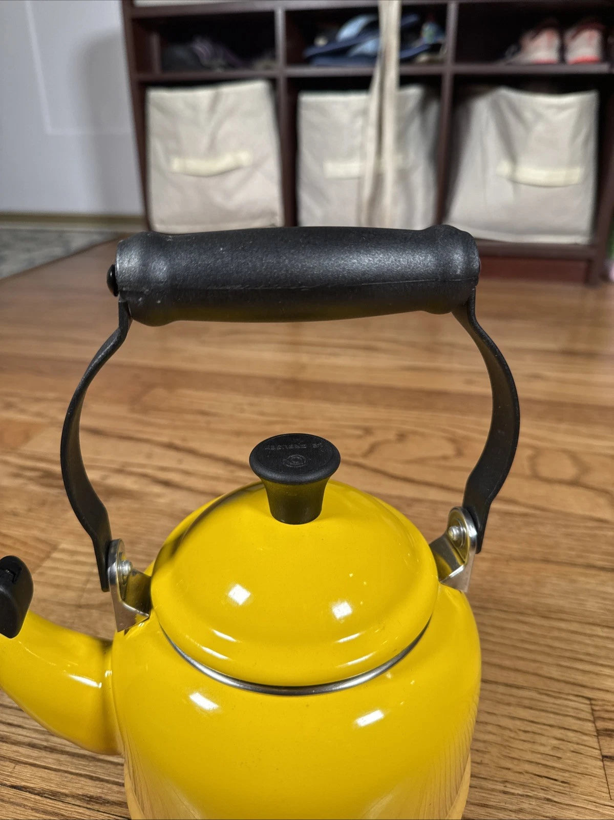 Le Creuset Classic Demi Tea Kettle Enamel on Steel 1.25 Quart Yellow