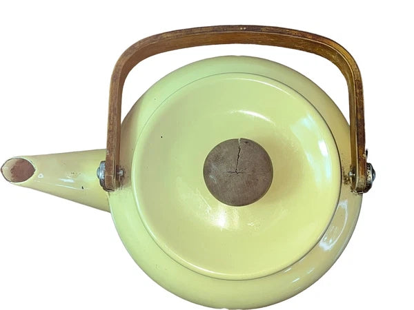 VTG Enamel Coated  Farmhouse Tea Kettle Wooden Handle Cream W/ Red Barn Rooster