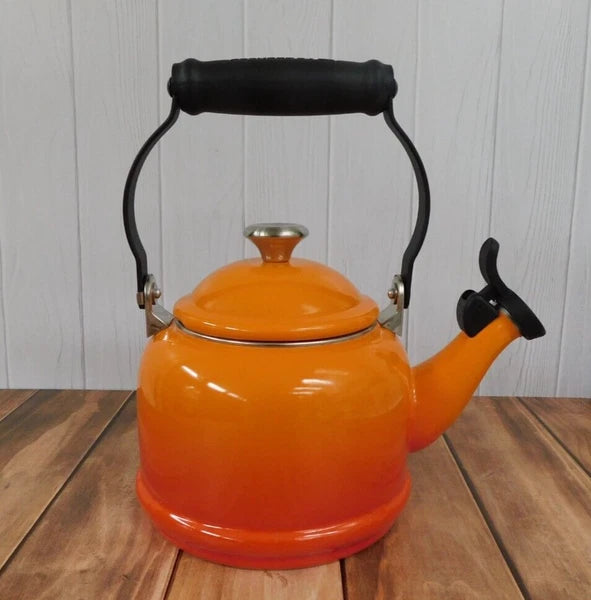 Le Creuset Enamel on Steel 1.25 Quart Demi Tea Kettle, Flame - NEW