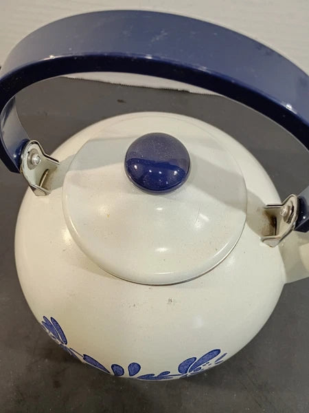 VTG Pfaltzgraff Yorktown enamel on metal Teapot VGC