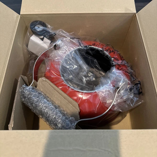 Le Creuset Whistling Tea Kettle 1.7 qt. Cerise - Enamel on Steel - Classic