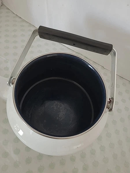 VINTAGE BERGGREN SWEDISH ENAMELWARE TEAPOT TEA KETTLE ROSEMALING FOLK ART