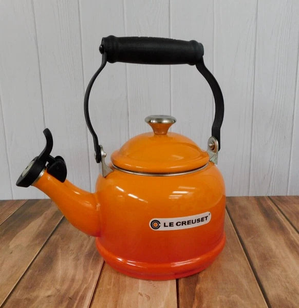 Le Creuset Enamel on Steel 1.25 Quart Demi Tea Kettle, Flame - NEW
