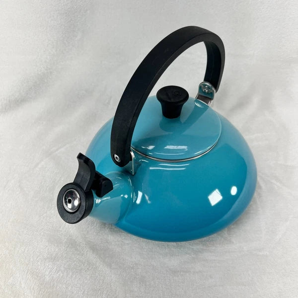 LE CREUSET Enamel On Steel Whistling Tea Kettle 1.5L Caribbean Blue Teal Handle