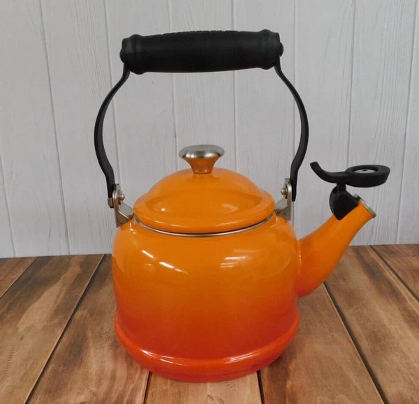 Le Creuset Enamel on Steel 1.25 Quart Demi Tea Kettle, Flame - NEW