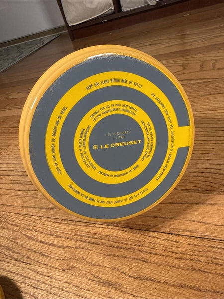 Le Creuset Classic Demi Tea Kettle Enamel on Steel 1.25 Quart Yellow