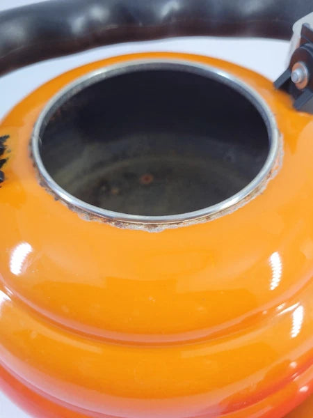 Rare Vintage Le Creuset Bee Hive Whistling Teapot