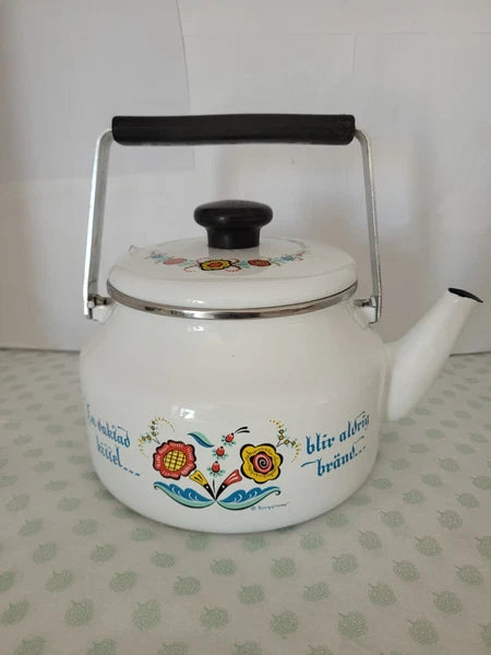 VINTAGE BERGGREN SWEDISH ENAMELWARE TEAPOT TEA KETTLE ROSEMALING FOLK ART