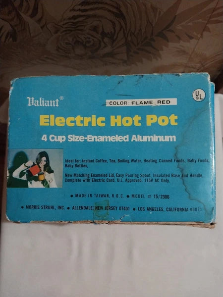 New Vtg   VALIANT Hot Water Pot 4  Enameled Aluminum  Flame Red